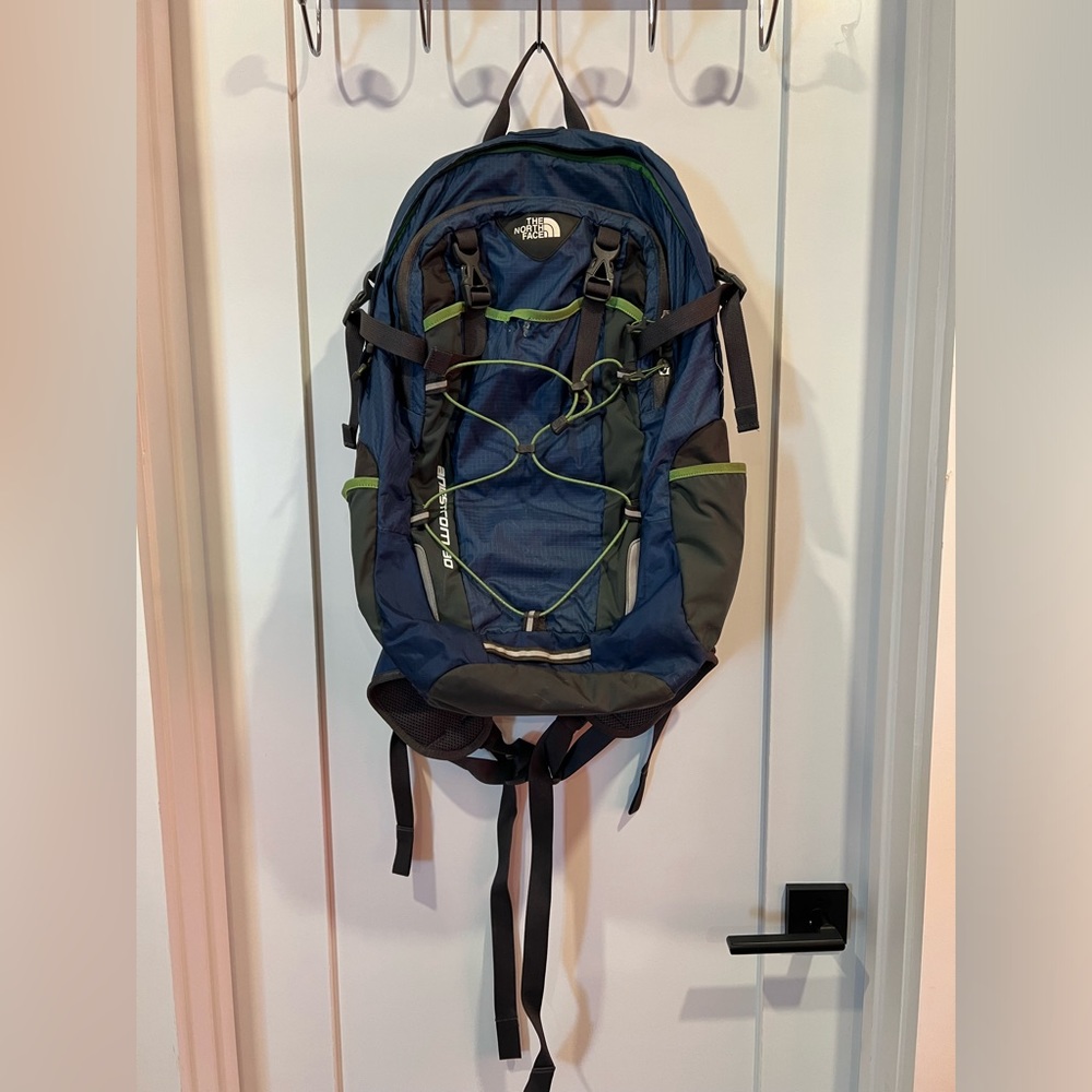 The North Face Angstrom 30 Hiking Backpack